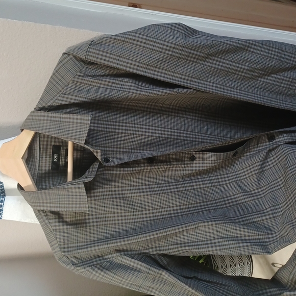 Hugo Boss shirt - Picture 1 of 2